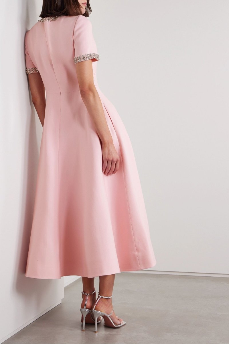 Aria™ | Kleid mit Kristallverzierungen und Schleifendetail